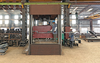 Hydraulic Press 400 MT